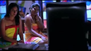 Naughty Girls Watching MMS – Drama Scene – Zehreeli Nagin [2012] – Hindi Dubbed
